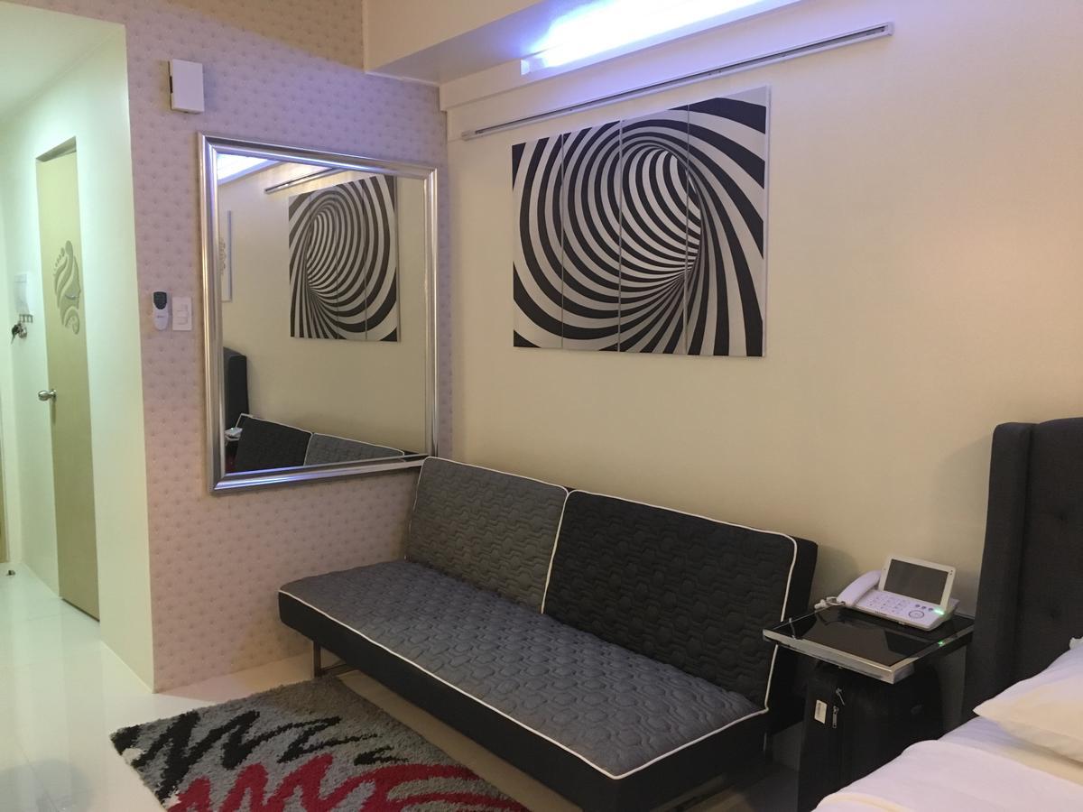 Breezy Wind 19Twentysix Apartment Tagaytay City Екстериор снимка
